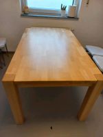Holztisch sehr Massiv Stabiler Tisch Hessen - Vellmar Vorschau