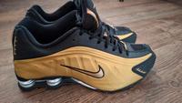 nike Shox R4, Größe 44 Gold /Schwarz kaum getragen Brandenburg - Cottbus Vorschau