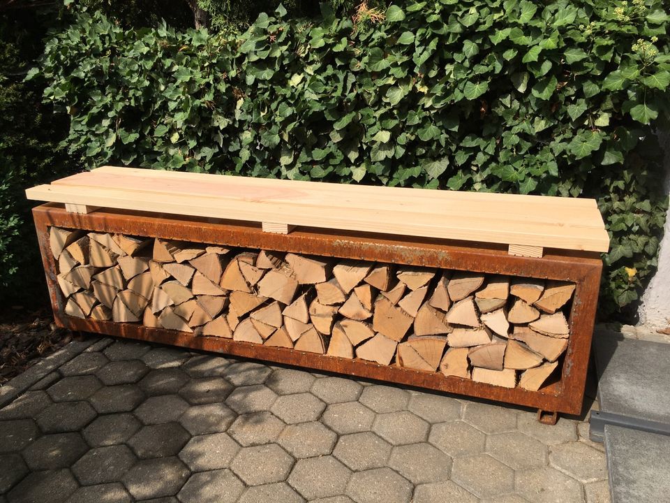 Gartenbank Sitzbank Holzlege aus Stahlblech mit Lärche Edelrost in Unterschneidheim
