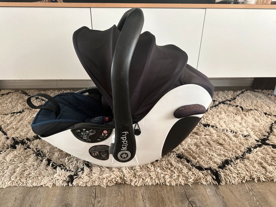 Kiddy i-size plus Kindersitz Babyschale inklusive Isofix in Pulheim