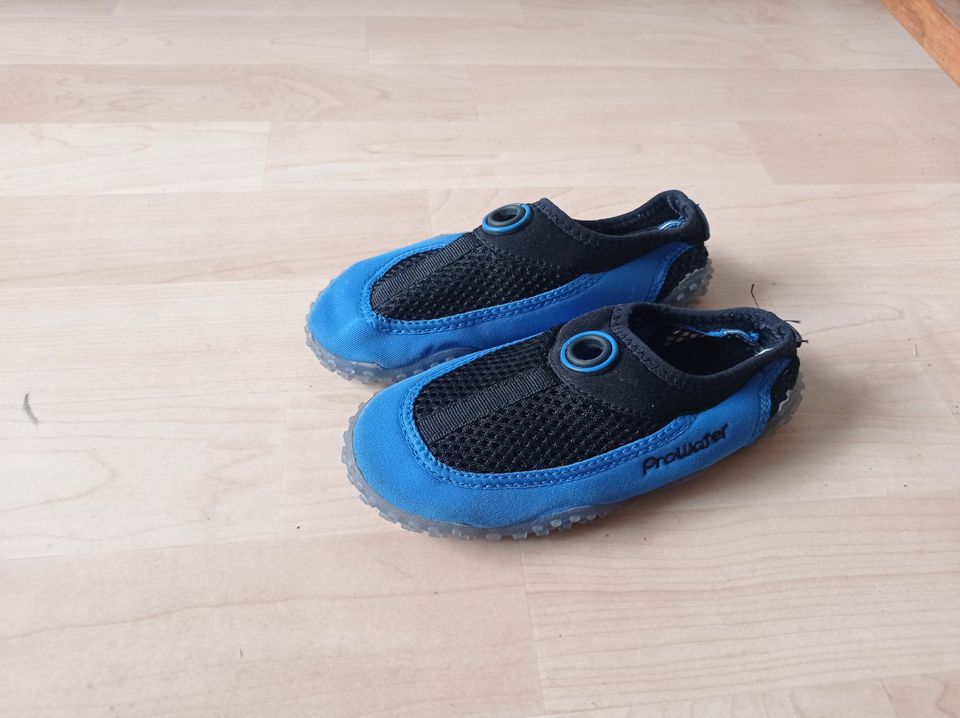 PROWATER Strandschuhe Badeschuhe 29 blau + schwarz MENGENRABAT in Stuttgart