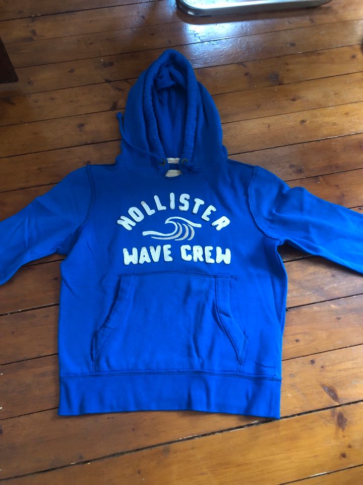 Hollister Hoodie in Wehrheim