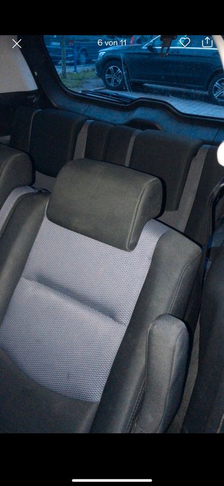 Mazda 5  zur Verkaufen  7 Sitze in Bremen