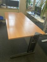 Büro Tisch mit Kabelführung Köln - Fühlingen Vorschau