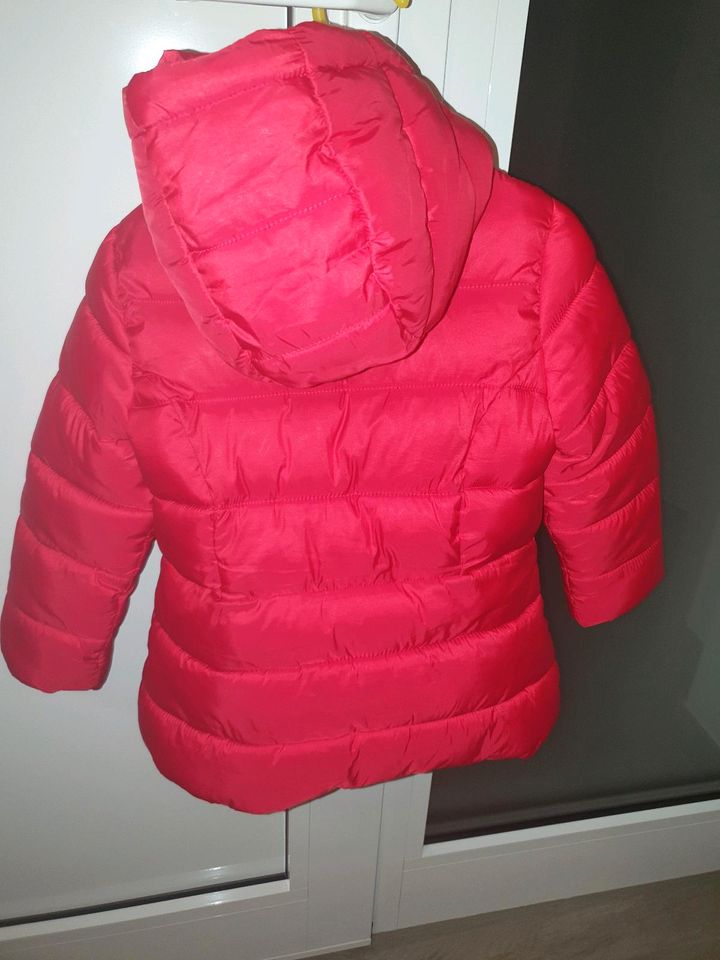 Mädchen Jacke Gr. 98 in Bubesheim