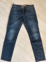 Timezone Cleo TZ Jeans Damen blau Größe 29 Nordrhein-Westfalen - Fröndenberg (Ruhr) Vorschau