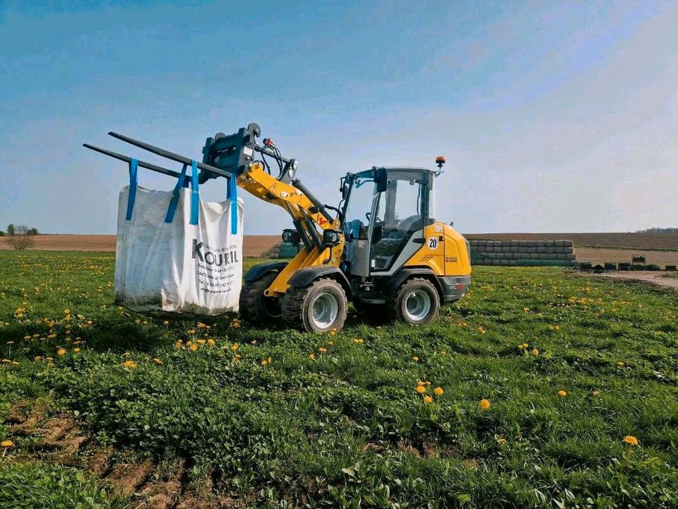 Radlader 3 t Wl 28 Wacker Neuson Kompaktlader mieten in Edermünde