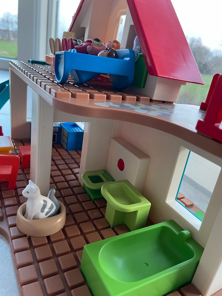 Playmobil Einfamilienhaus 70129 mit Sounds in Gütersloh