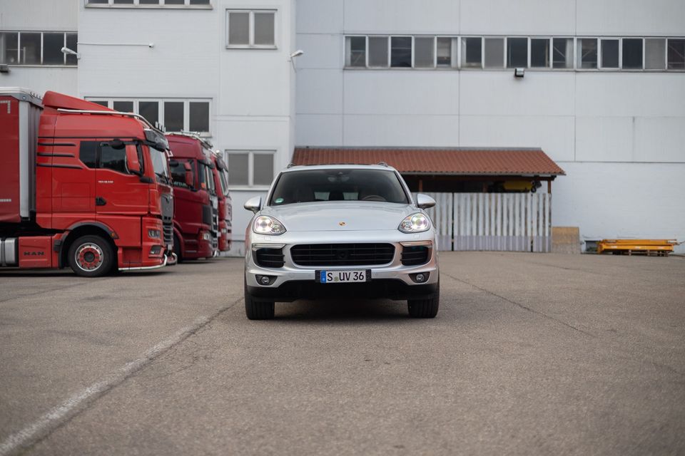 Porsche Cayenne S Facelift in Stuttgart