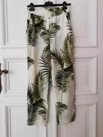 Sttandhose Palmen Creme grün Sommerhose weit locker 38 straight Friedrichshain-Kreuzberg - Kreuzberg Vorschau