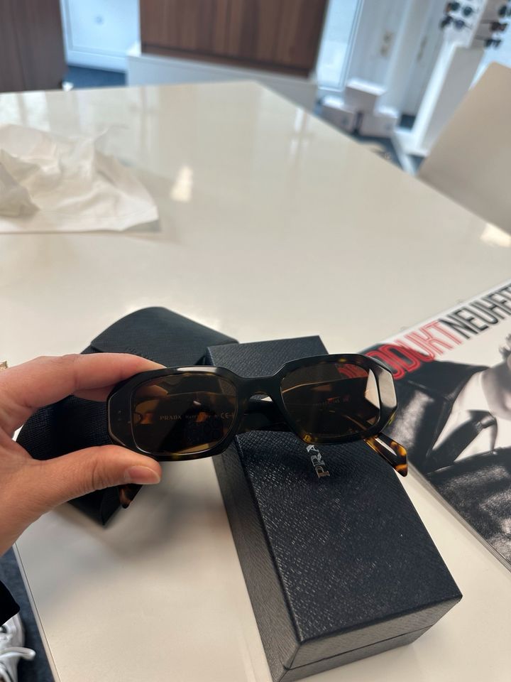 Prada Sonnenbrille in Soest