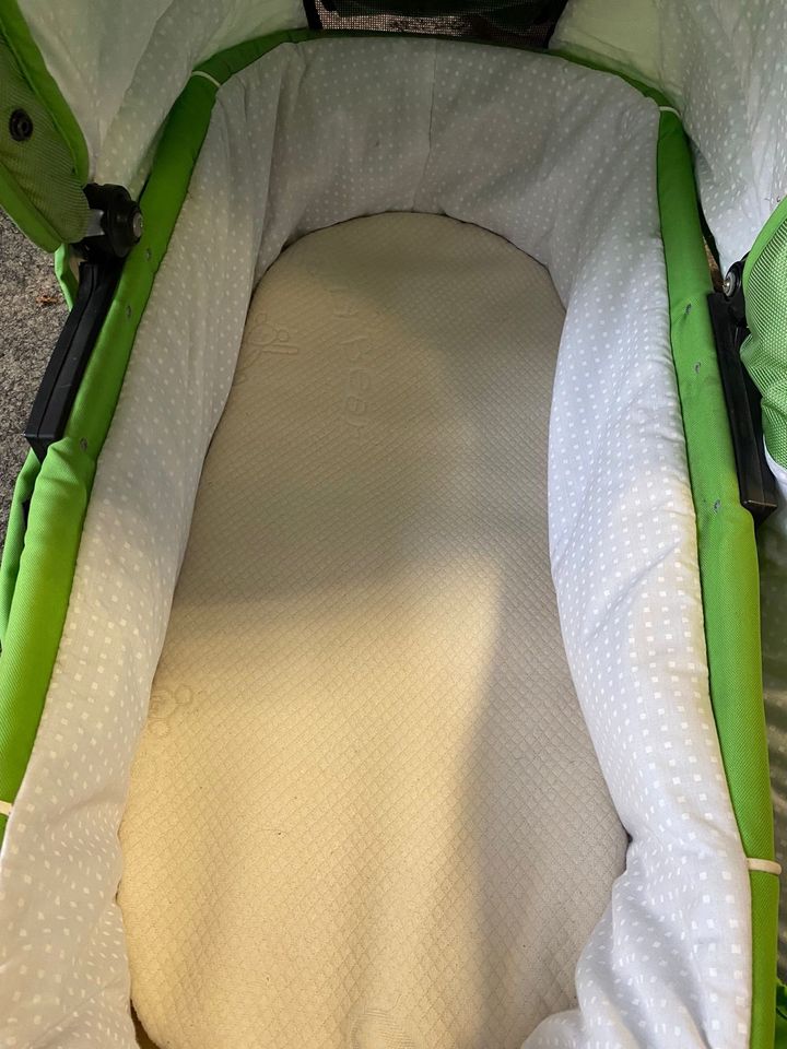 Emmaljunga - Wanne - Nitro - Kinderwagen - City Carrycot in Blankenfelde-Mahlow