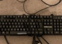 Gaming Tastatur mit LED + Schreibtisch Unterlage Nordrhein-Westfalen - Krefeld Vorschau