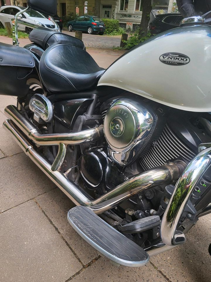 Kawasaki VN 900 classic in Hamburg