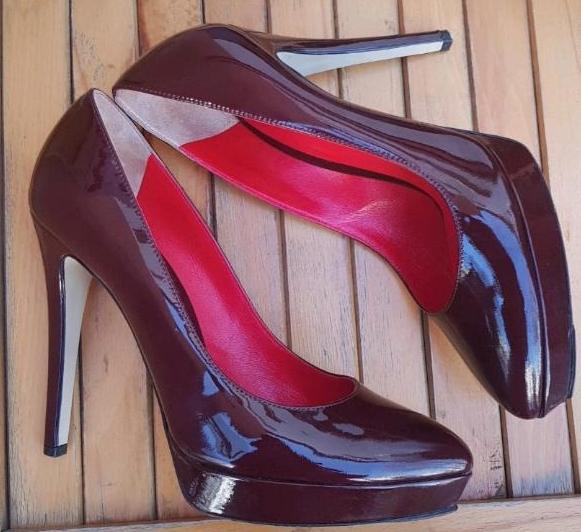 Dolce&Gabbana damen High Heels gr.38,5 burgunderrot, Lackleder in Frankfurt am Main