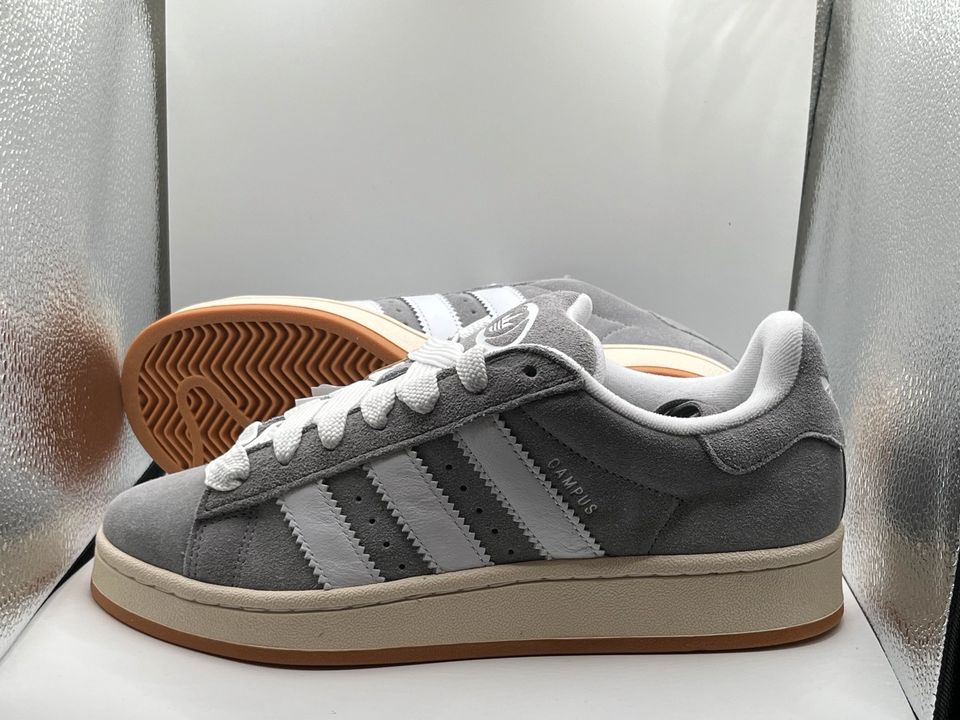 Adidas Campus 00‘s Grey White 40 in Frankfurt am Main