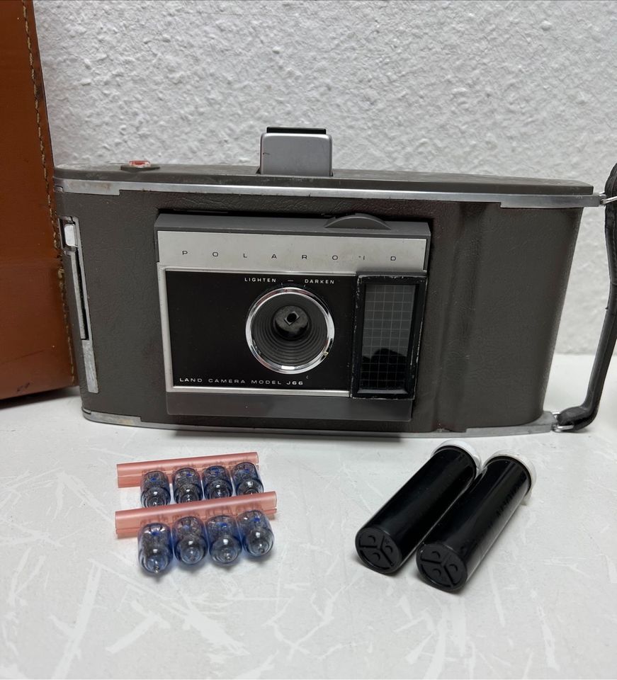 Polaroid Land Camera Model J66 Vintage Sofortbildkamera in Überlingen