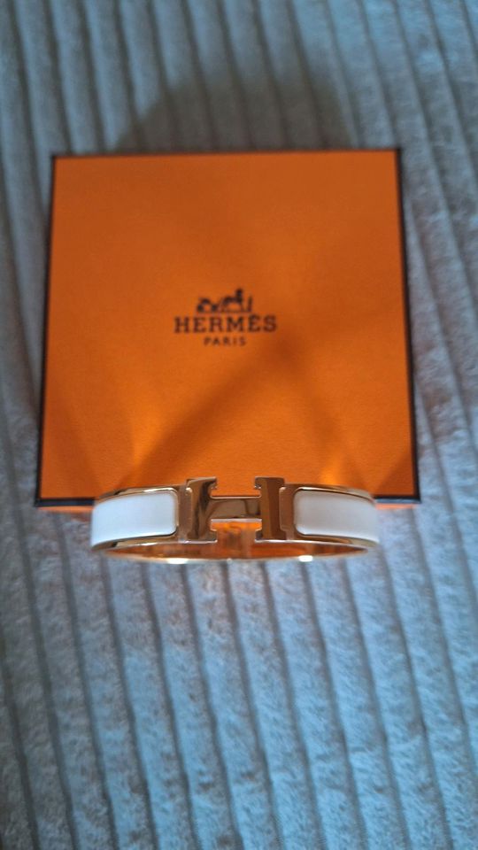 Hermes Clic Armband in Groß Mohrdorf