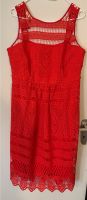 Rotes knielanges Kleid mit Spitzenmuster Nürnberg (Mittelfr) - Aussenstadt-Sued Vorschau