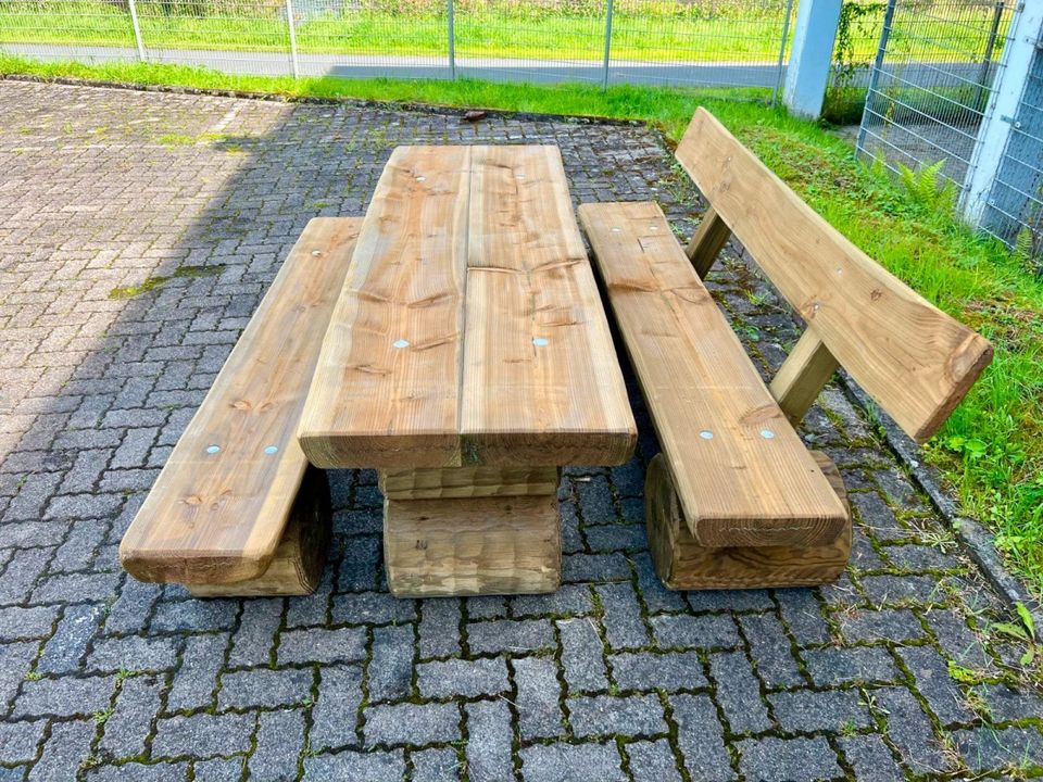 Sitzgruppe Gartenmöbel Massivholz Lounge Garten Tisch Bank - KDI in Olsberg