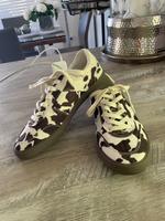 ZARA Sneaker Kuhprint Gr. 40 braun/creme Nordrhein-Westfalen - Euskirchen Vorschau