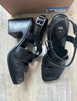Zara Leder Sandalette Blockabsatz schwarz Hessen - Hofheim am Taunus Vorschau
