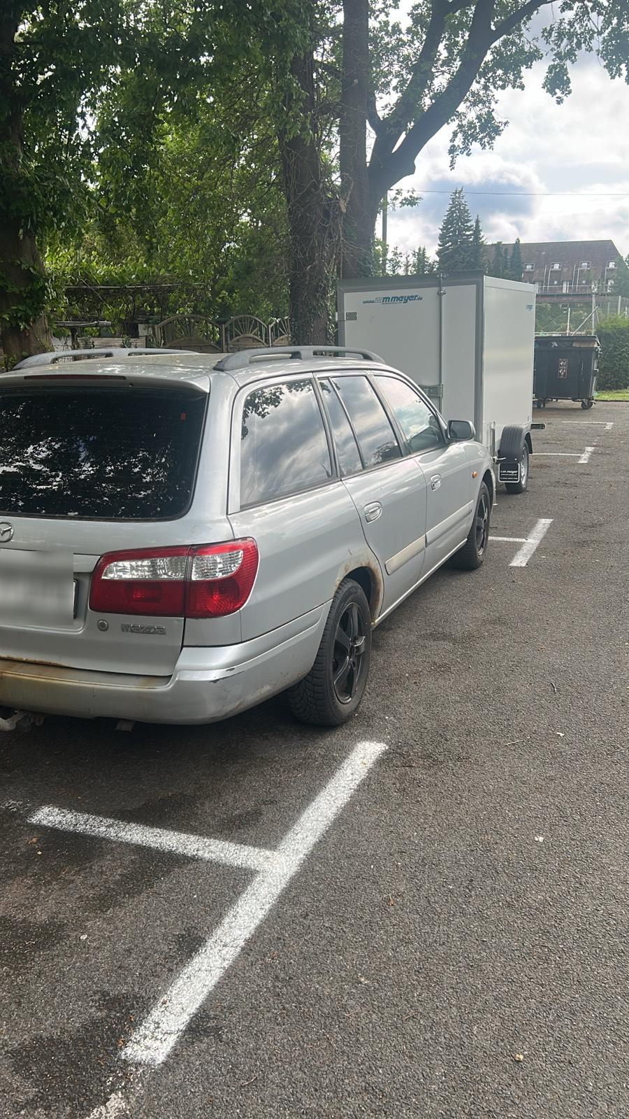 Abbildung des Autos Mazda 626 Baujahr 2000