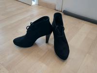 Paul Green Absatzschuhe Schwarz Veloursleder High Heels Pumps Frankfurt am Main - Nordend Vorschau