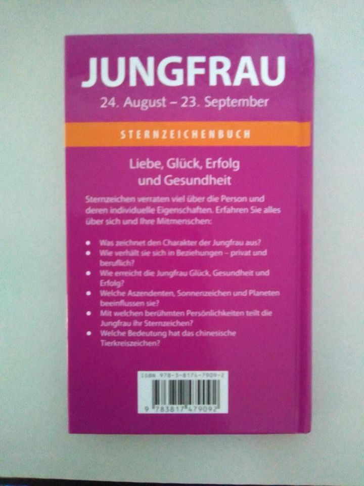 Buch Sternzeichen Jungfrau, ideal als Geschenk in Villingen-Schwenningen