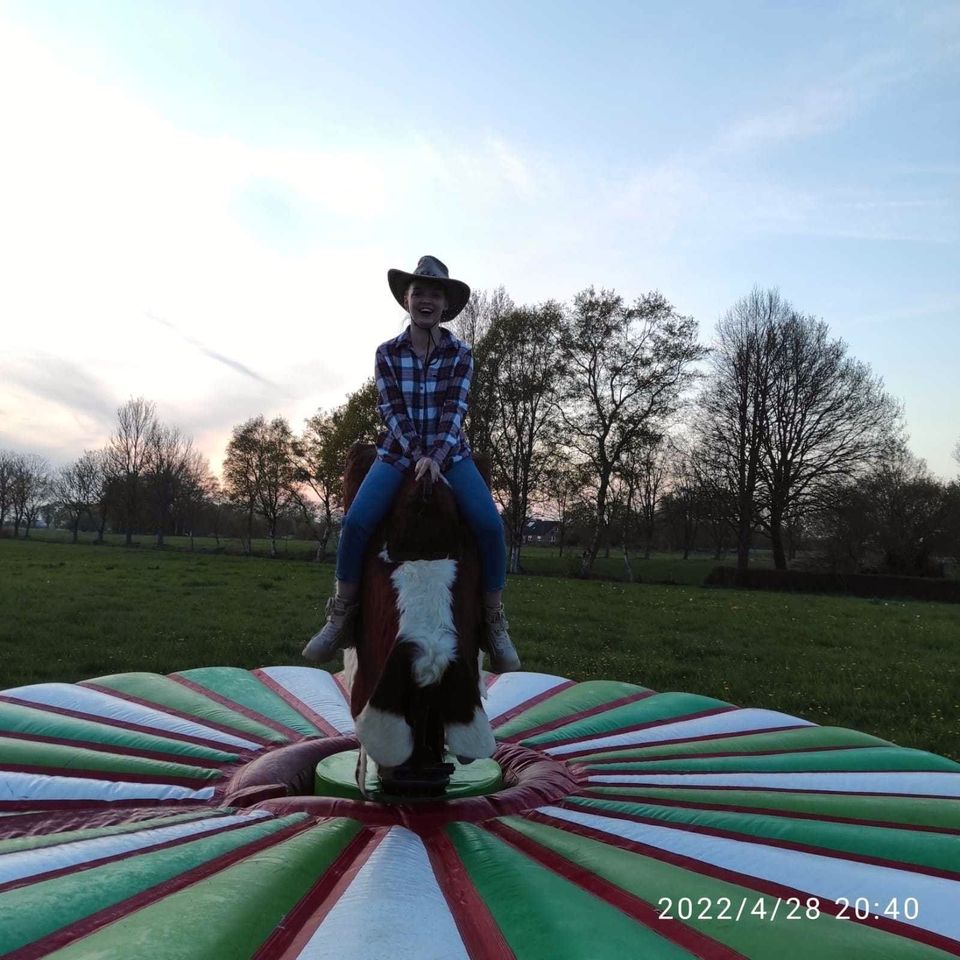 Rodeo mieten Kindergeburtstag Hochzeit Party Bullenreiten in Moormerland