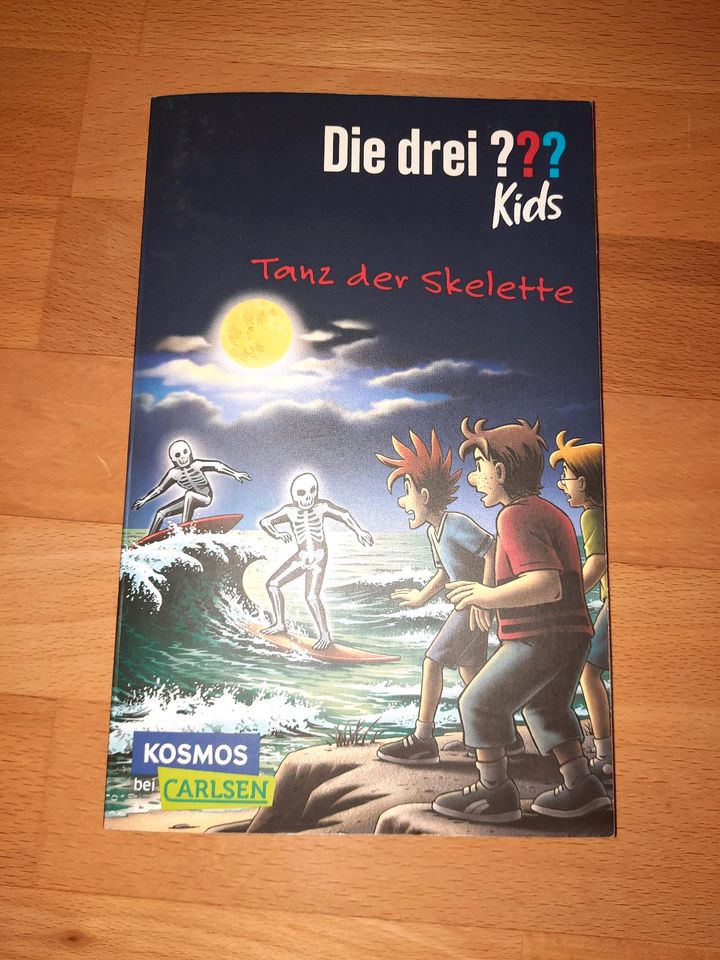 Die drei ??? Kids   Tanz der Skelette  & Achtung,  Strandräuber in Bodenkirchen