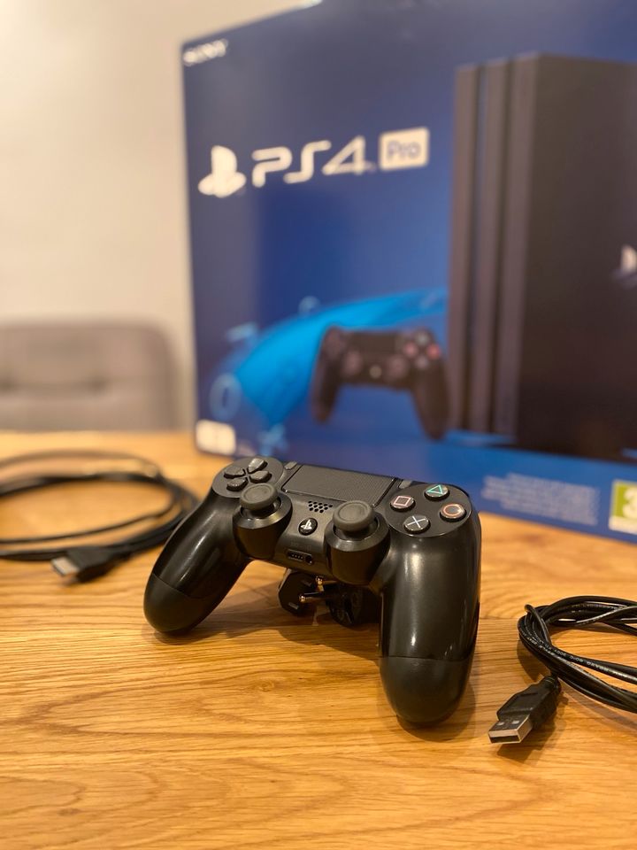 PS4 Pro 1Tb mit OVP, top Zustand in Germering