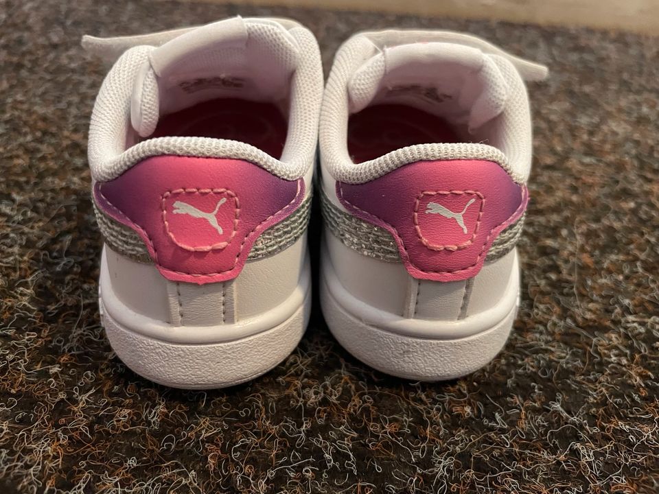 Puma Mädchen Sneaker wie neu! in Hofkirchen