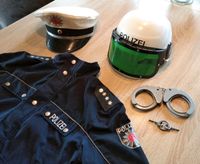 Kinder Polizei Fasching Kostüm komplett Helm Mütze Handschellen Baden-Württemberg - Ebenweiler Vorschau