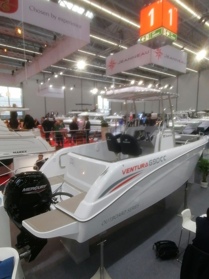 Centerconsole Rodman 690 CC Ventura + Schlupfkajüte in Zwenkau