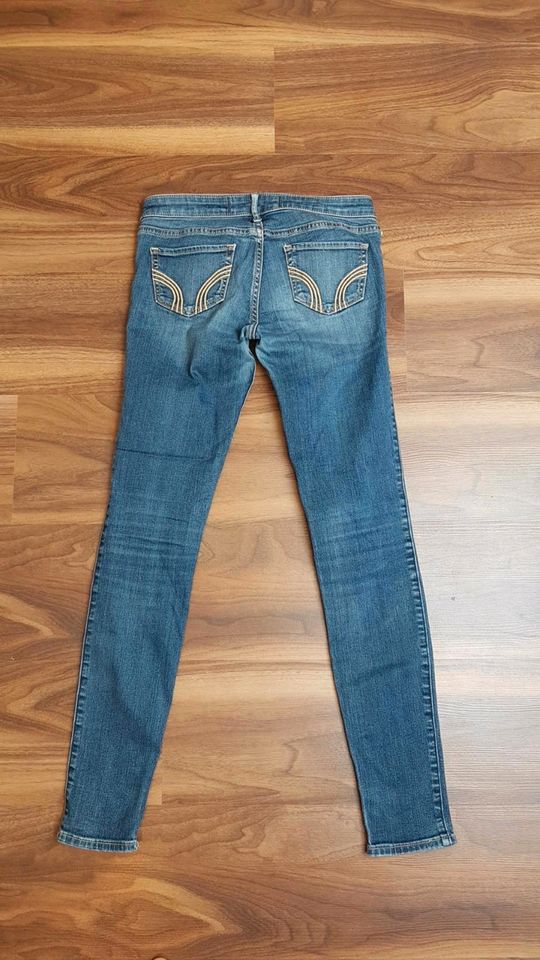 Hollister Jeans in Fröndenberg (Ruhr)