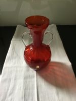 Vintage rote Vase aus Glas Baden-Württemberg - Öhringen Vorschau