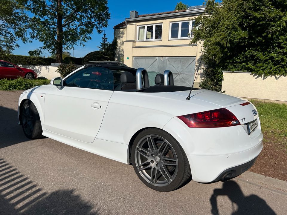 Audi TT Roadster 2.0 TSFI S-Line in Pfreimd