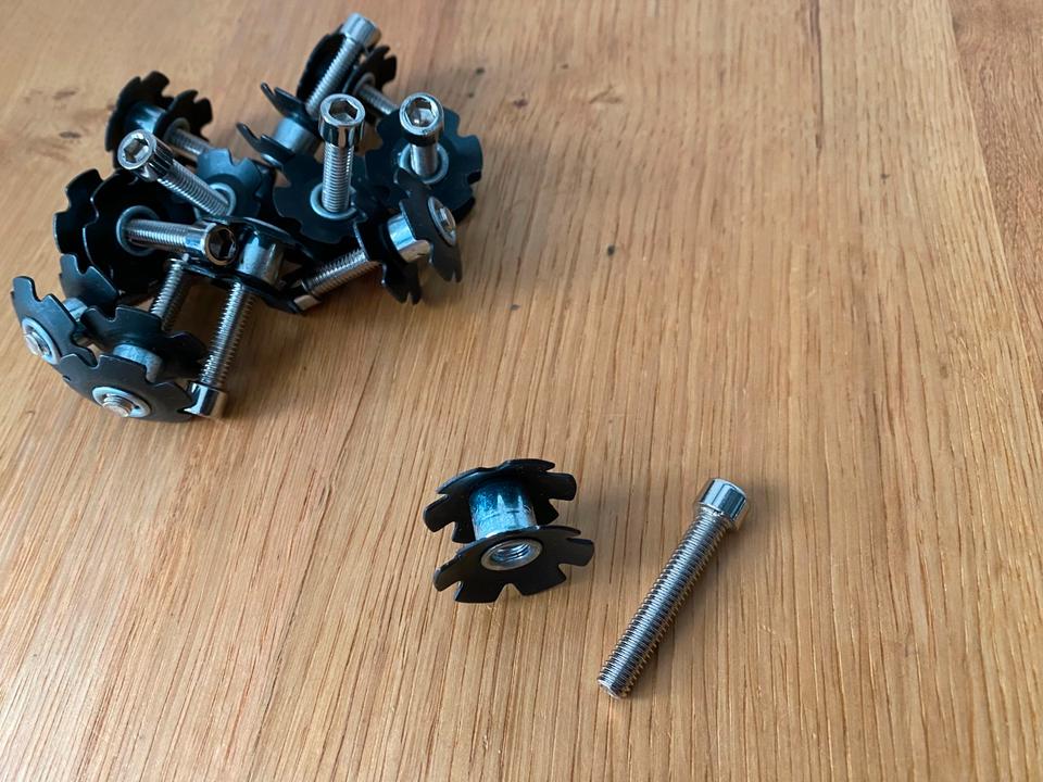 1 1/8" Zoll MTB Fahrrad Gabel Schaft Kralle mit Schraube 28.6mm in Wunstorf