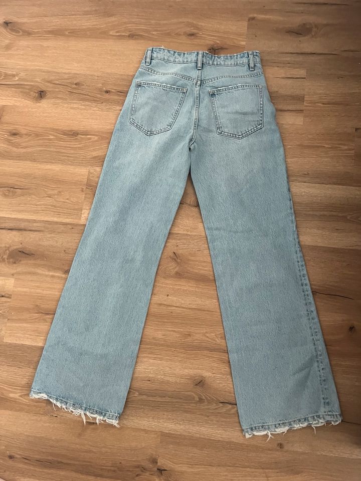 Wide Leg Jeans in Essen