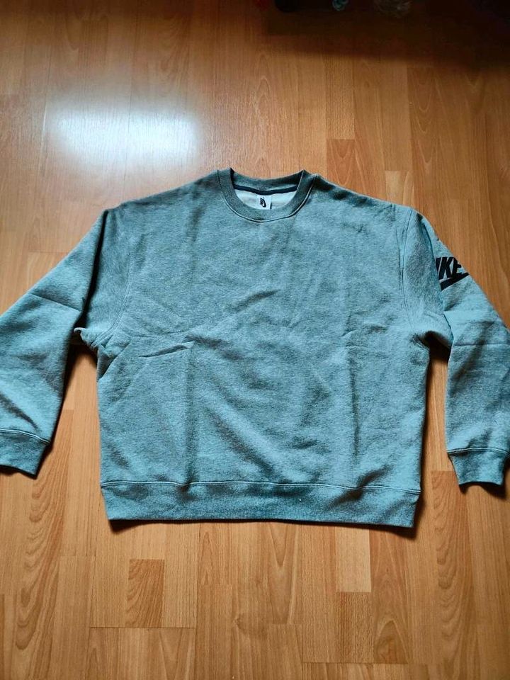 Nike x Fear of God Crewneck Sweater L Pullover oversized wie NEU in Merzig