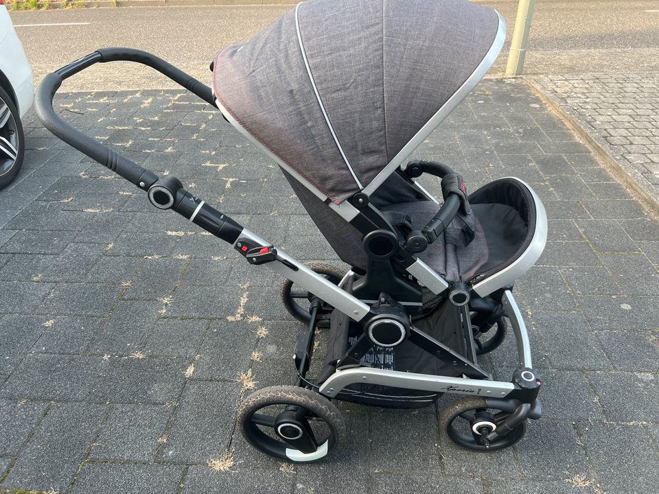 Kinderwagen Hartan Xperia GTX - Grau Tierprints in Erkelenz