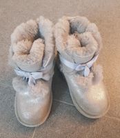 Original Ugg Boots 28 sehr warm und wasserfest Lammfell Nordrhein-Westfalen - Krefeld Vorschau