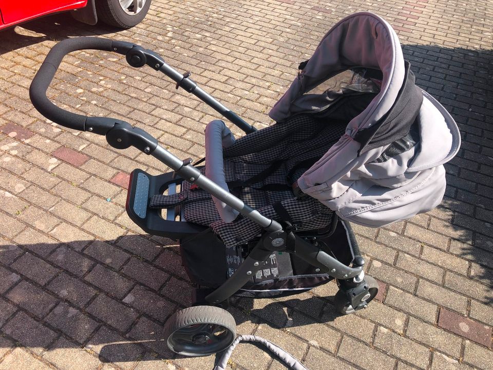 Kinderwagen/Sportwagen Toitonia mit Sonnen-/Insektenschutz in Weißenburg in Bayern