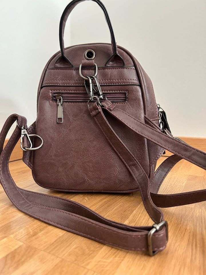 Damenrucksack mini Lila Faux Leather Kunstleder 5 L in Berlin