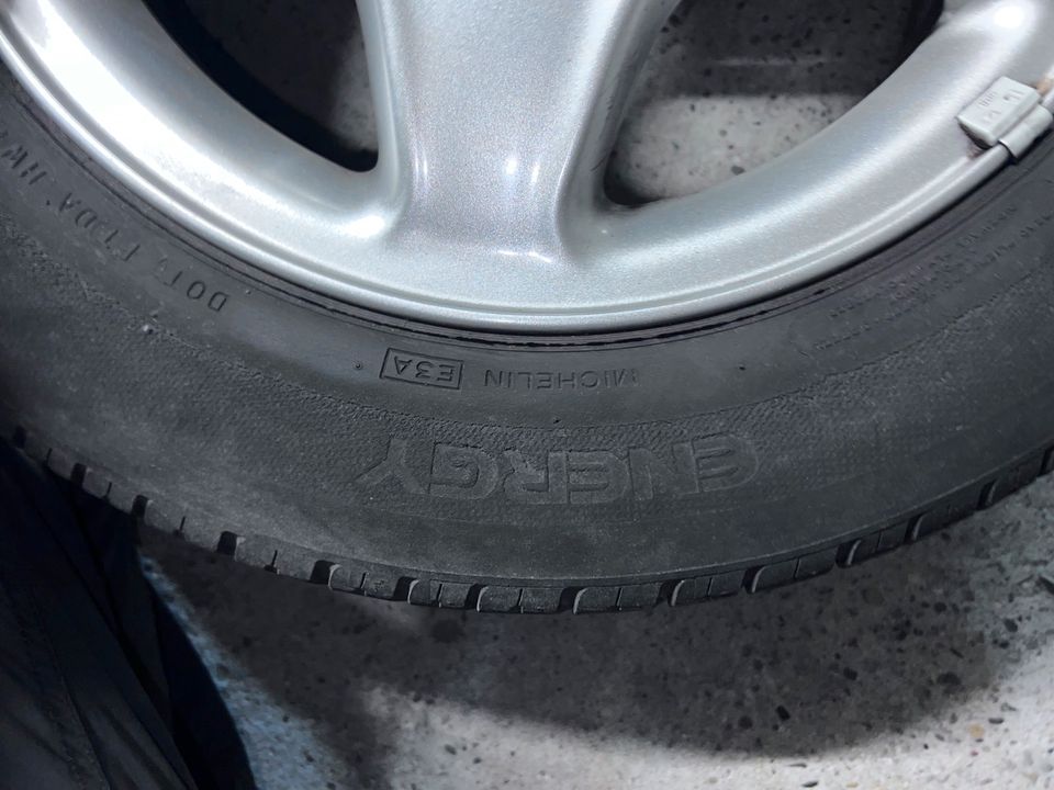 Opel Astra Felgen Michelin radial  x 195/ 60R15 in Stuttgart