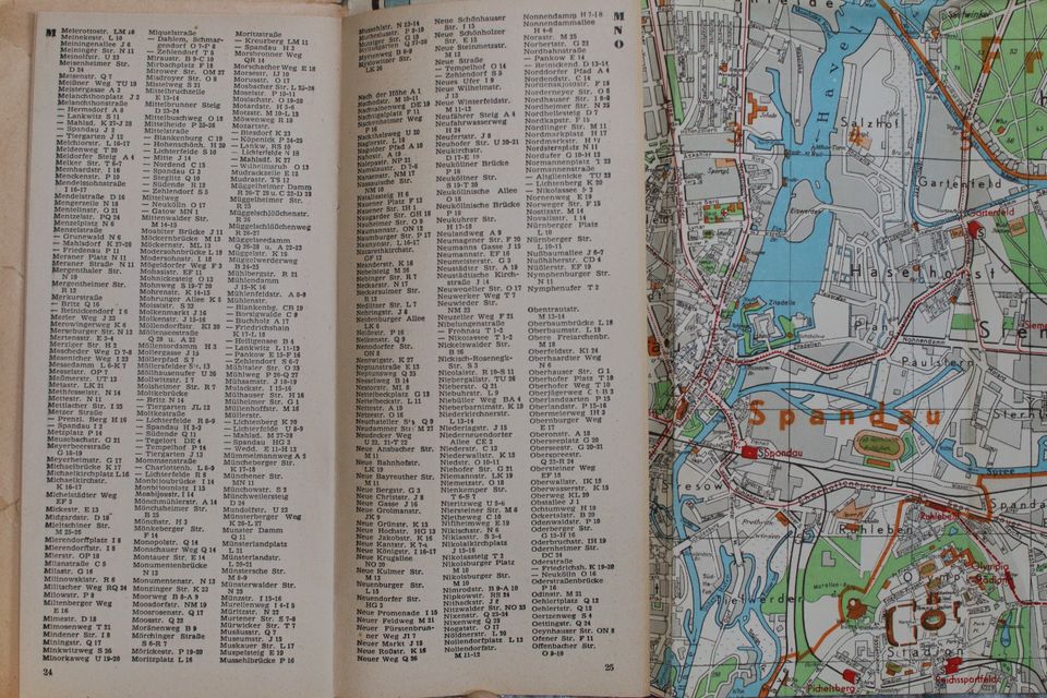 Pharus Stadtplan Berlin - Große Ausgabe / Sektorengrenzen v. 1954 in Grünheide (Mark)