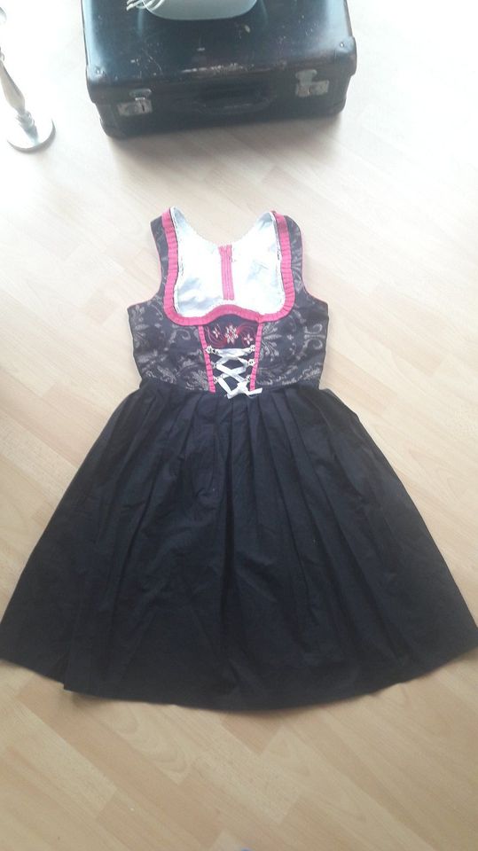 w.neu - schönes Trachtenkleid / Dirndl / Gr. 38 in Hildburghausen