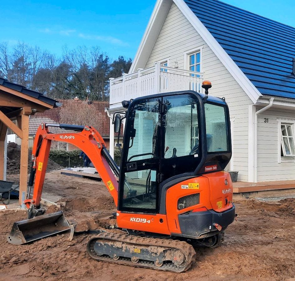 Minibagger mieten Kubota KX019 -4 in Kladrum