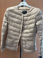 benetton Daunenjacke Steppjacke beige Gr 36 Wandsbek - Hamburg Wellingsbüttel Vorschau